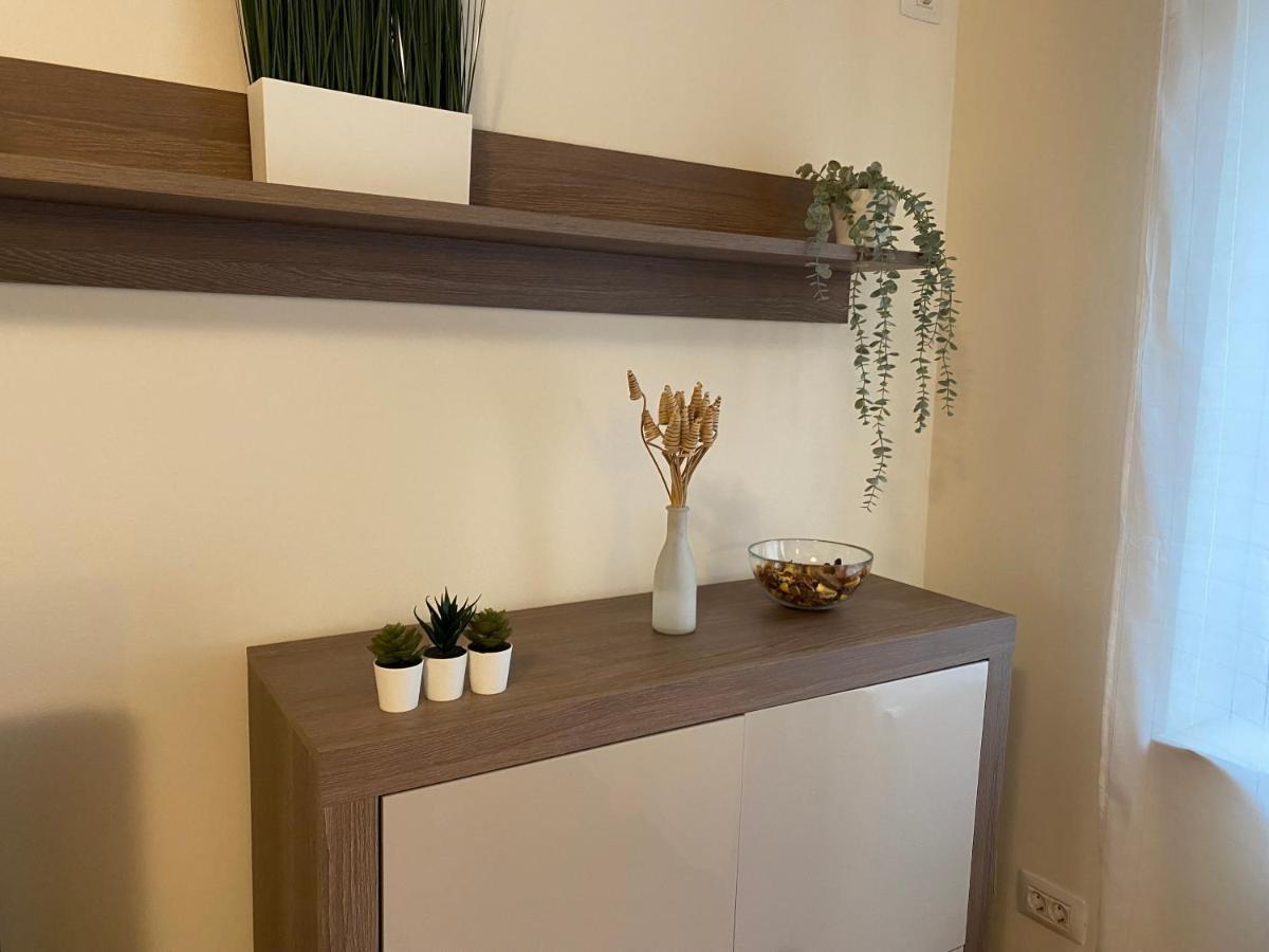 Downtown Apartment Boutique Green Garden Unirii Bucarest Exterior foto