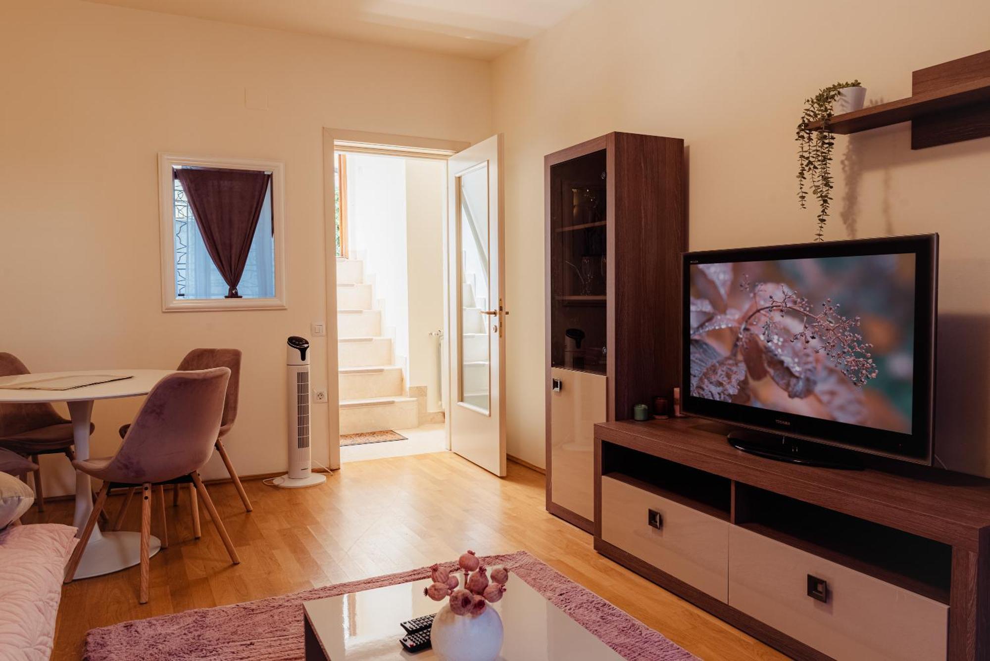 Downtown Apartment Boutique Green Garden Unirii Bucarest Exterior foto