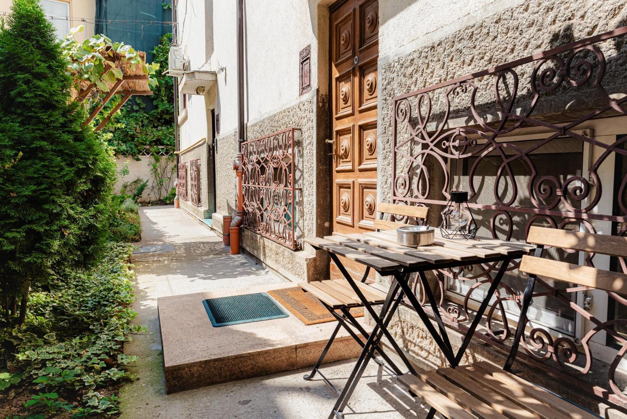 Downtown Apartment Boutique Green Garden Unirii Bucarest Exterior foto